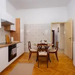 Апартаменты Lovely In With Wifi